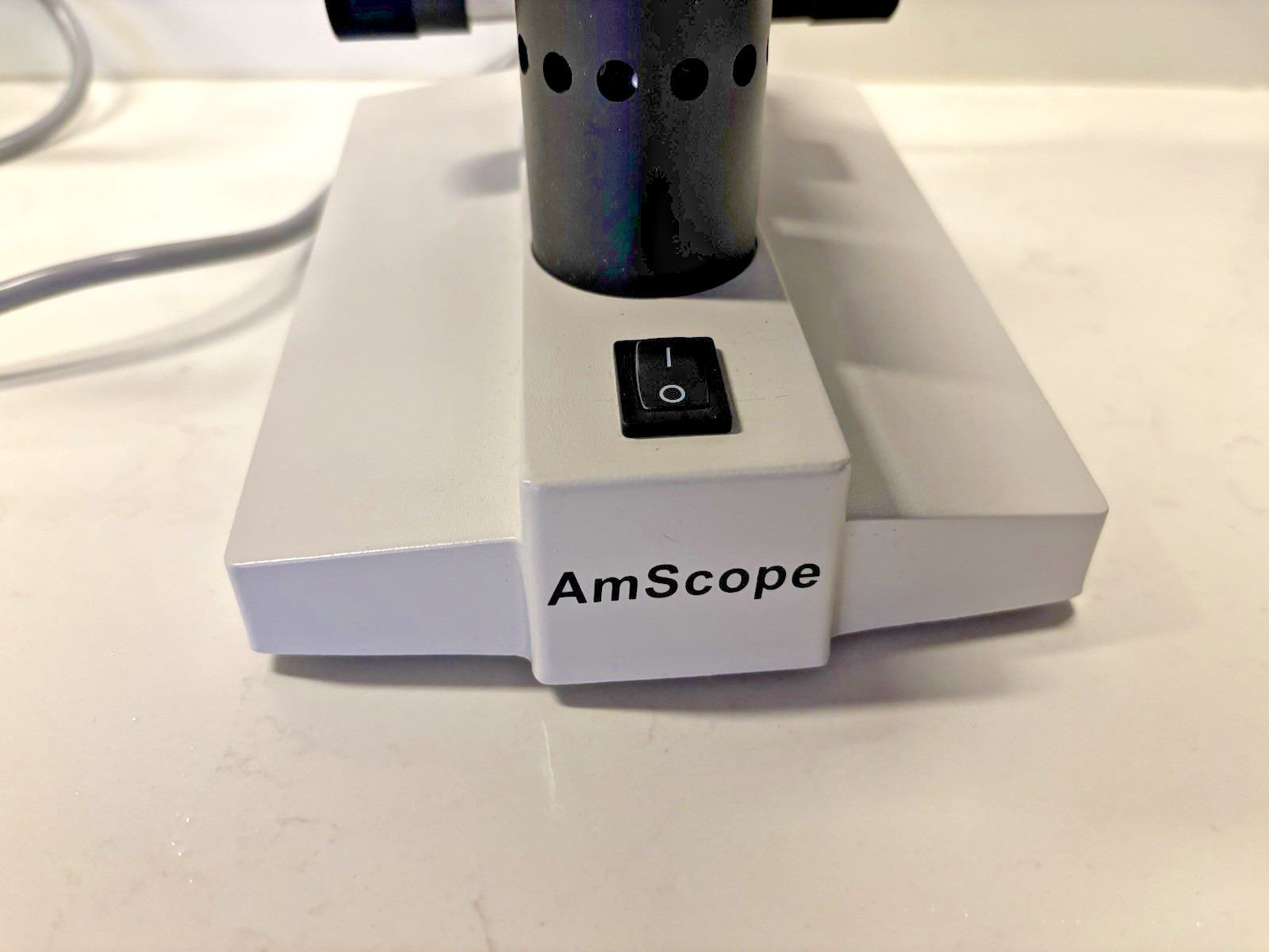 AmScope B100 Series Binocular Microscope 40x-1000x White -Super Clean