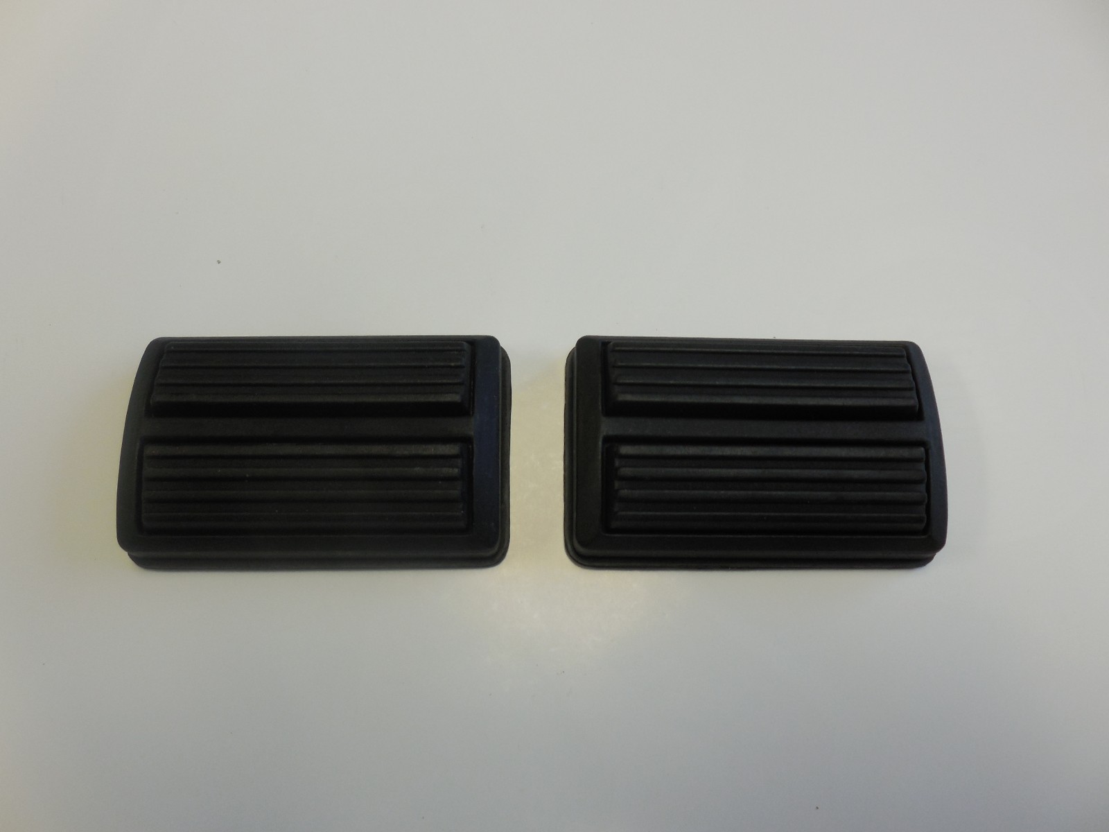 fits 73 74 Challenger Cuda Dart clutch brake pedal pads