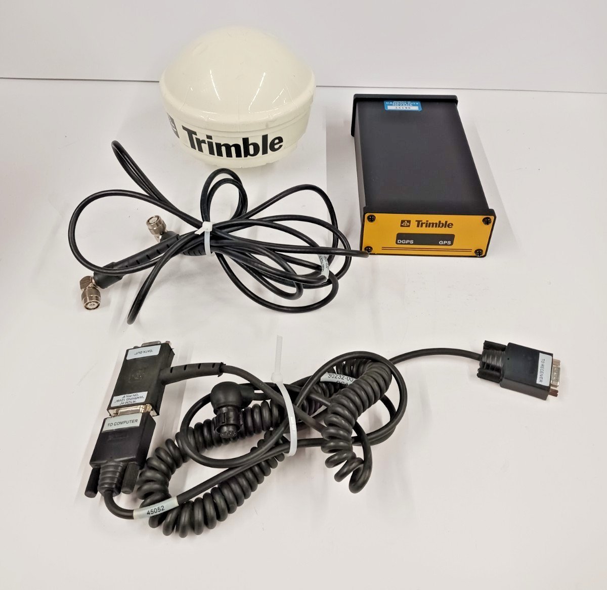 Trimble Dual GPS Receiver 33302-53 GPS And Antenna 33580-50  UNTESTED