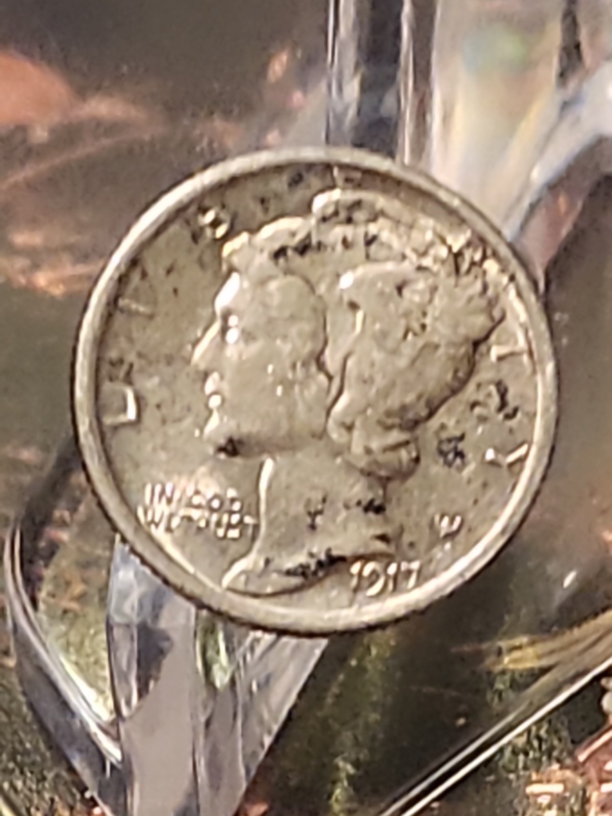 1917-P Mercury Silver Dime Great Condition FB - Full Split Bands