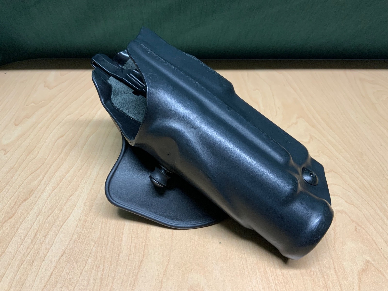 Safariland Kydex RH holster for Glock  17, 22 w/IT M3 Light 6378-832