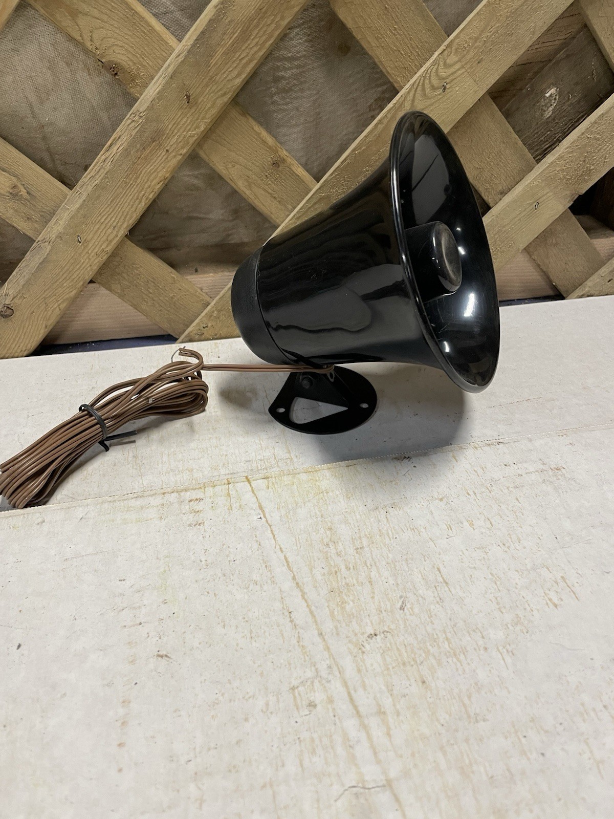 Weather Proof PA Speaker / Public Announcement Horn / Game Calling / Siren