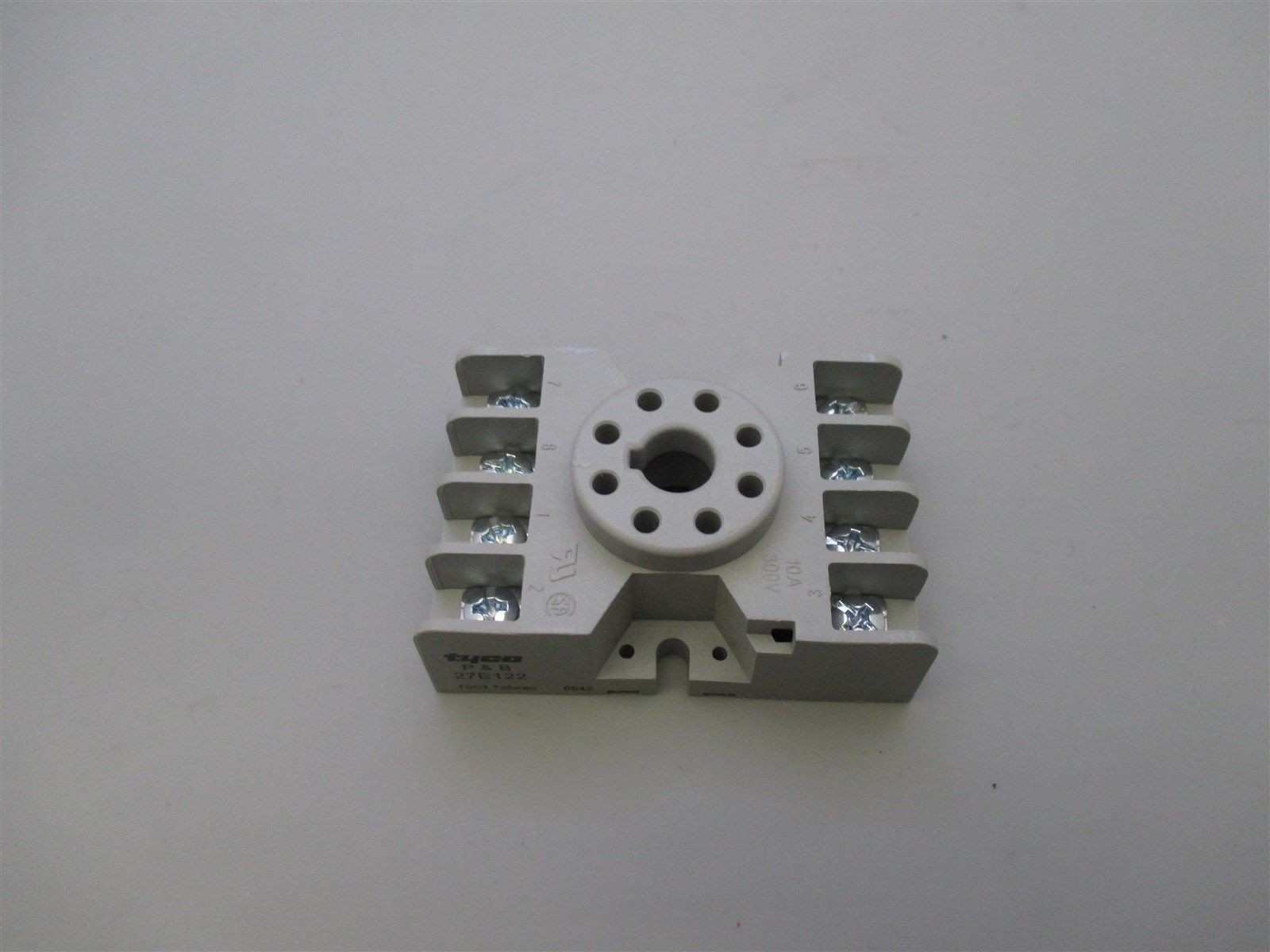 Tyco Electronics P&B 27E122 Lor of 5