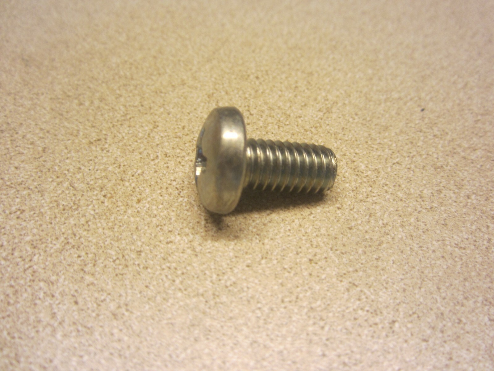 Case IH 160684 Screw 24827R1 86511937