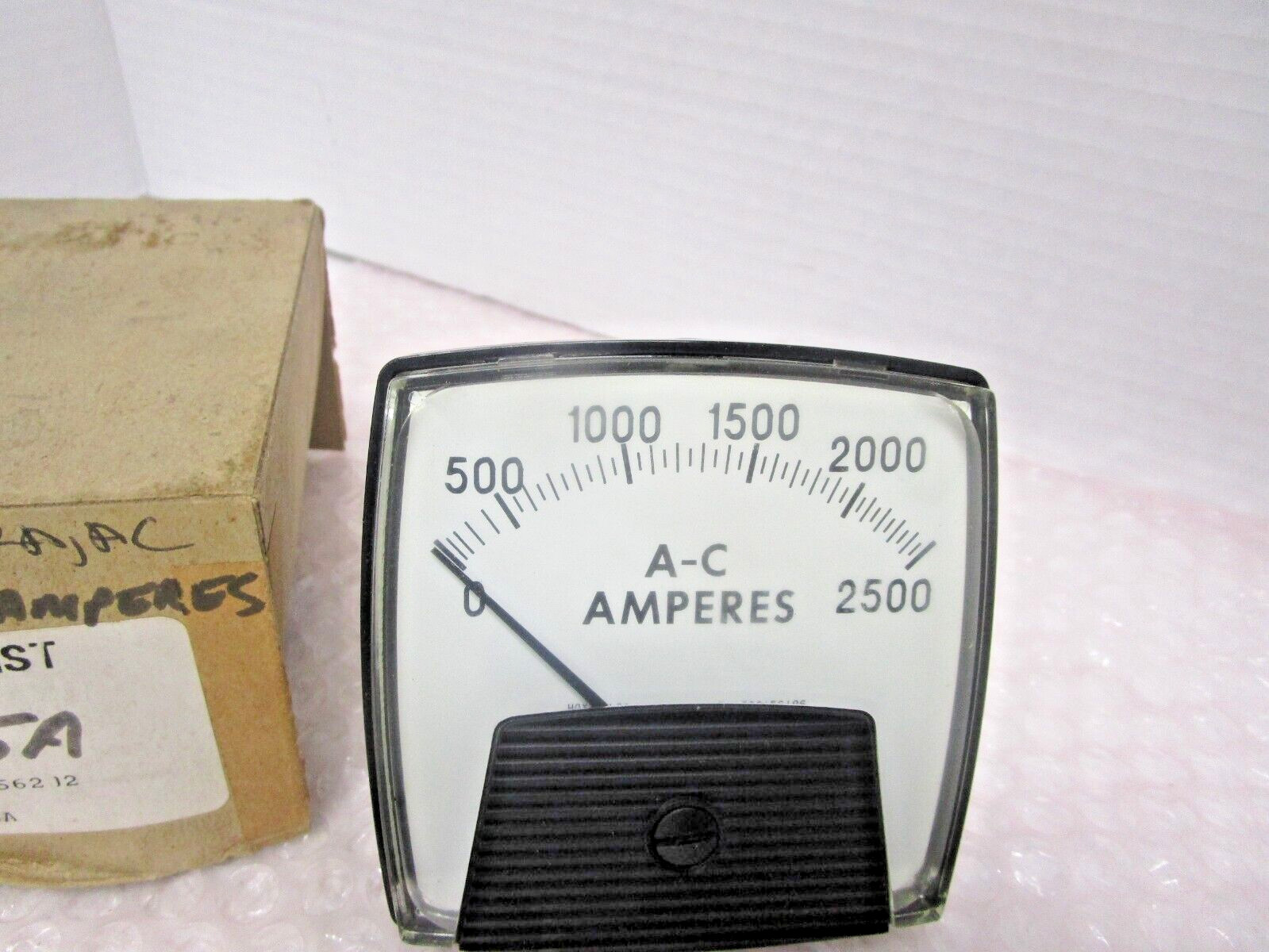 GE PANEL METER A-C AMPERES 0-2500 (NEW)