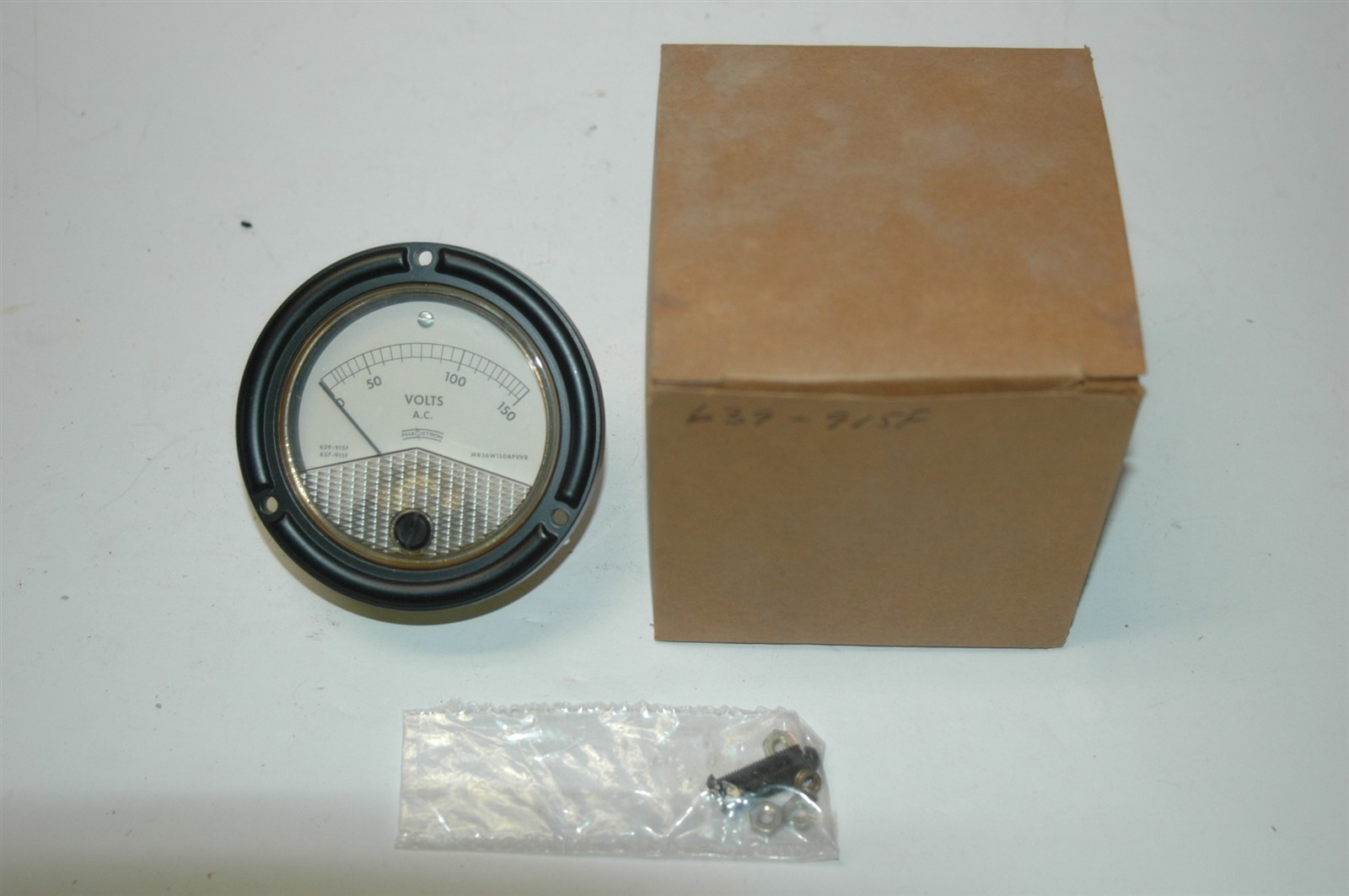 PHAOSTRON RUGGEDIZED 0-150VAC PANEL METER 639-915 639-915F NOS MR36W150AFVVR