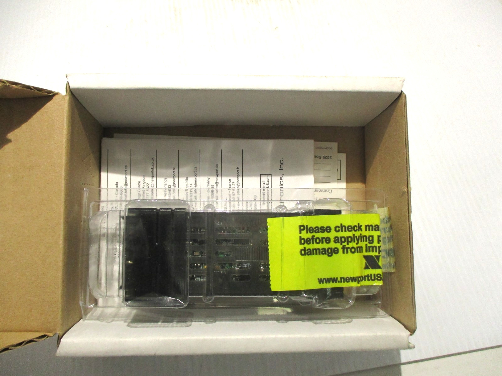NEW NEWPORT I16D33-DC TEMPERATURE PROCESS CONTROLLER