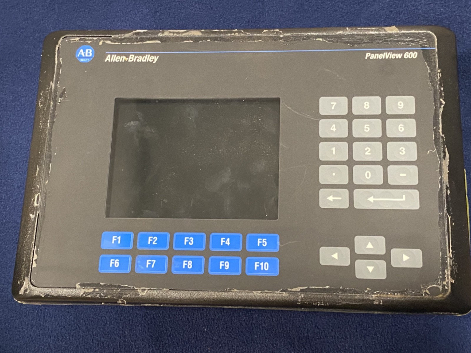ALLEN-BRADLEY PanelView 600 2711-K6C8X Ser. C 100-240VAC, .6-.3A, 60VA
