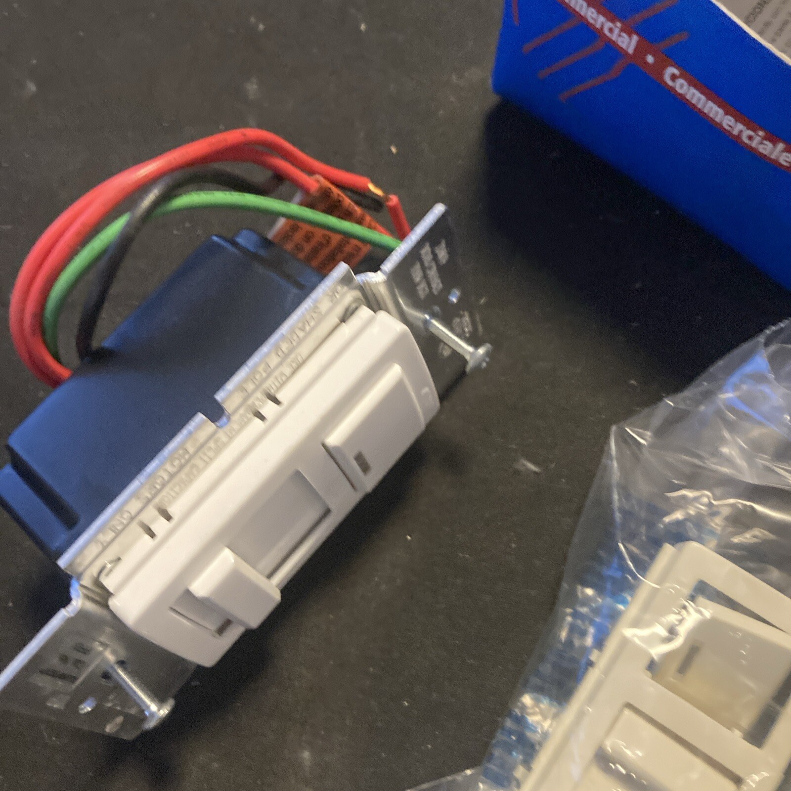 leviton sp & 3 way preset lighted IPF01-LAW