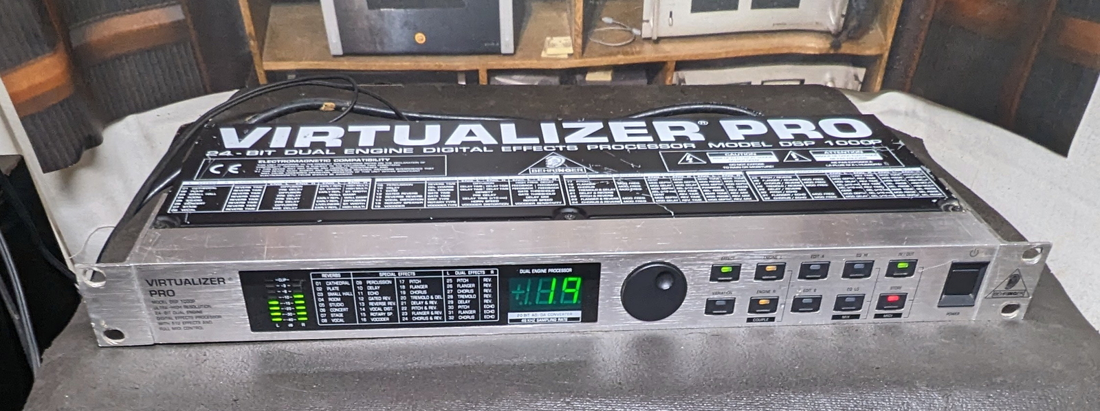 Behringer Virtualizer Pro DSP-1000P 24-bit dual engine digital effects processer