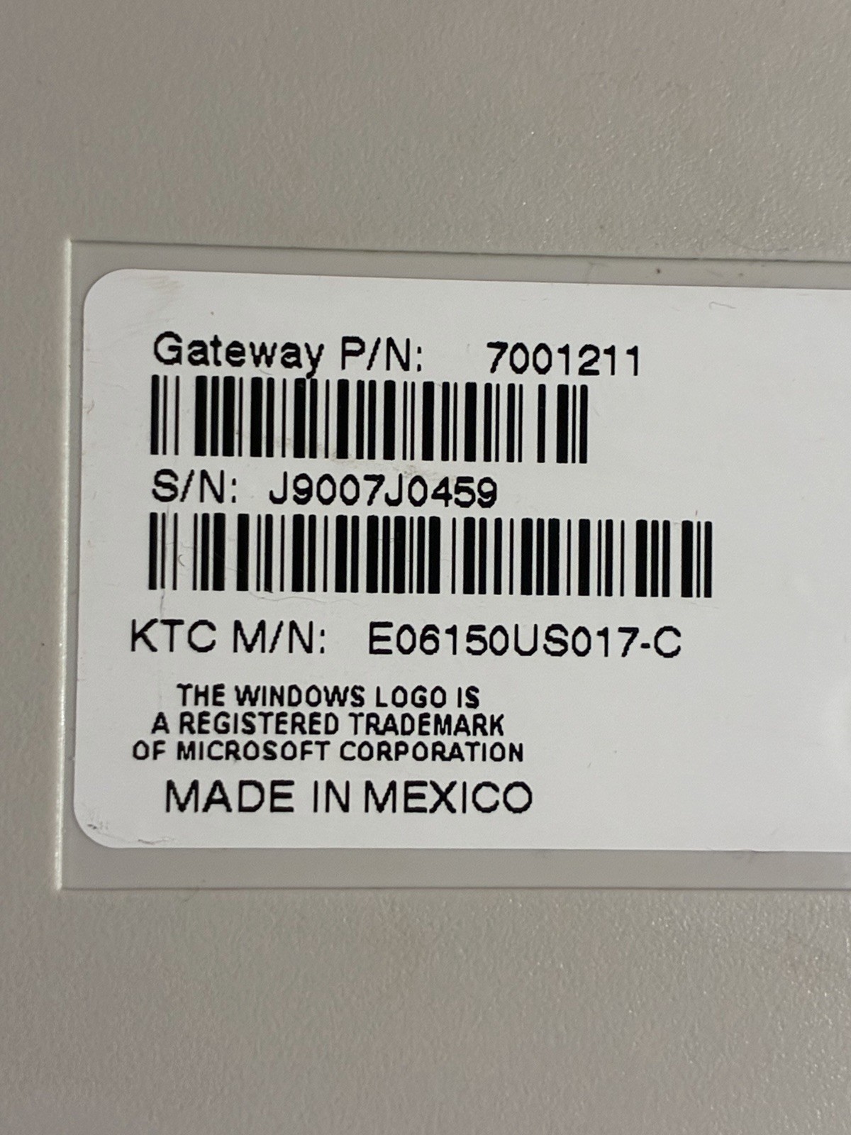 Gateway 2000 Working Keyboard & Software Bundle - Items In Desc