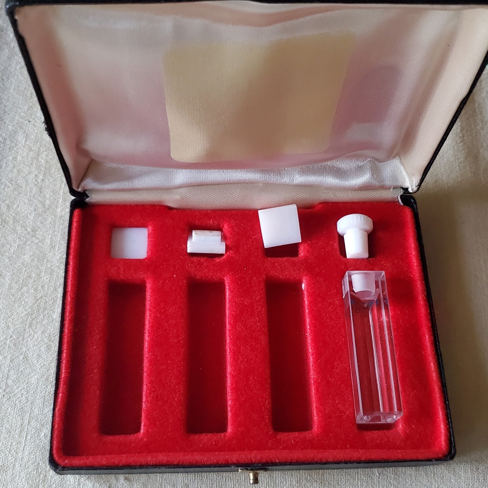 Hellma Spectrophotometer Semi Micro Cell, Type 114-QS