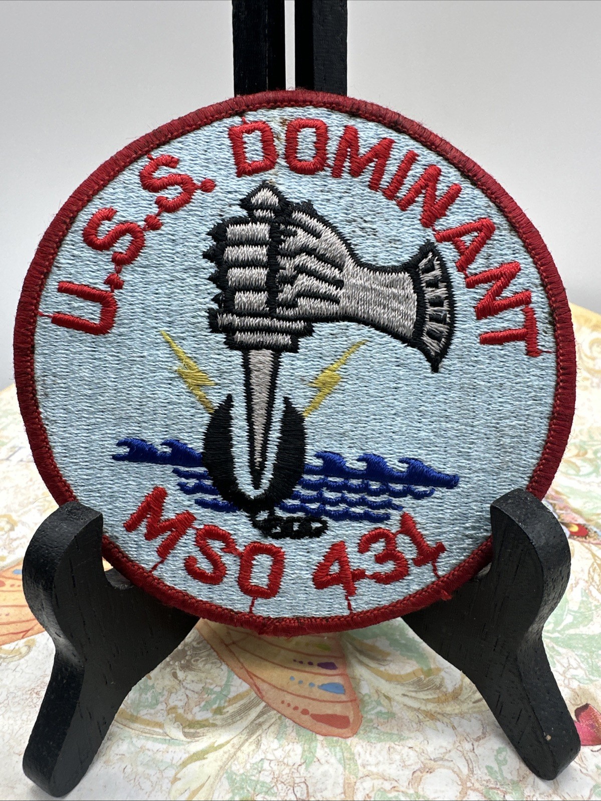 US NAVY MINE WARFARE SHIP USS DOMINANT MSO-431 PATCH