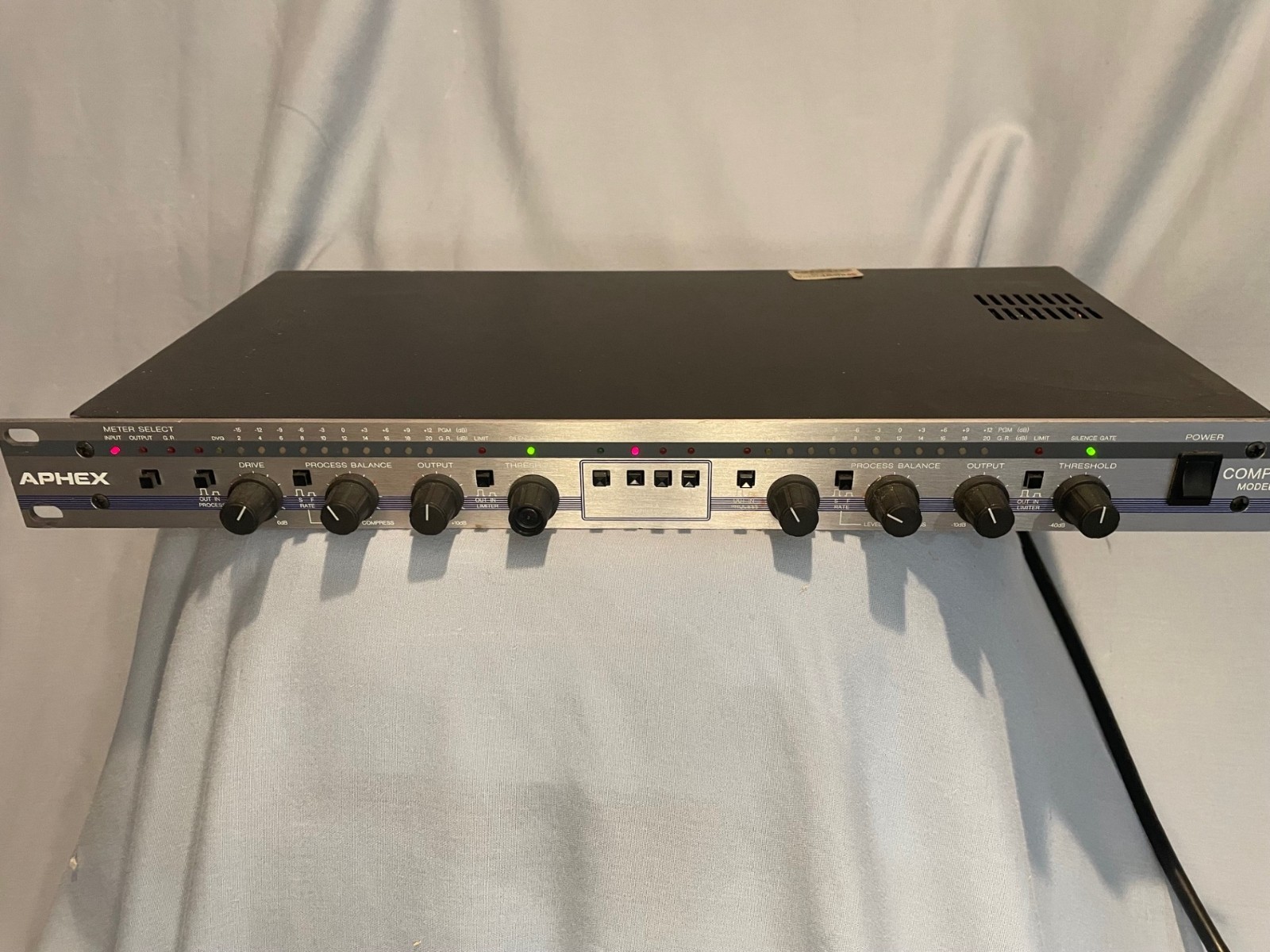 Aphex 320A Compellor Compressor/Limiter/Leveler - Good ! - ProSoundUniverse.