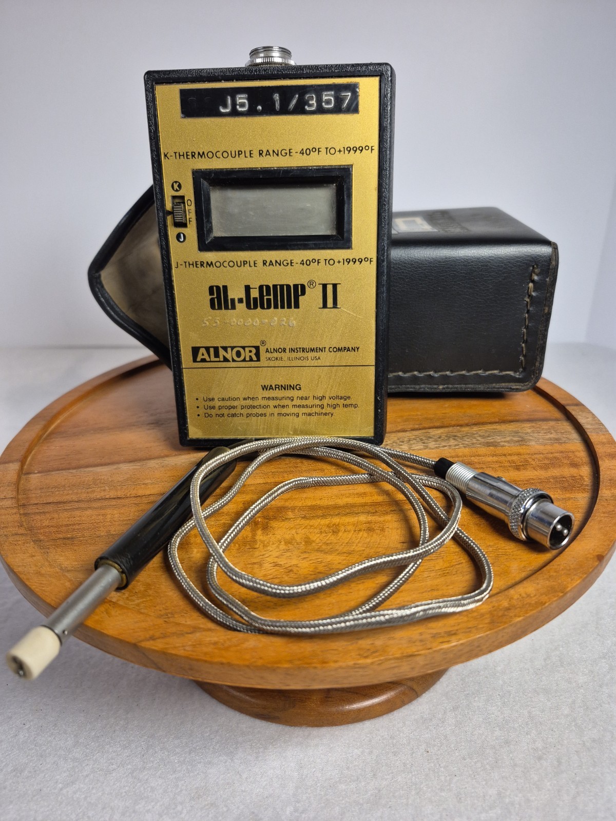 Alnor Al Temp II 7960F Digital Pyrometer Thermometer w/Lead And Case