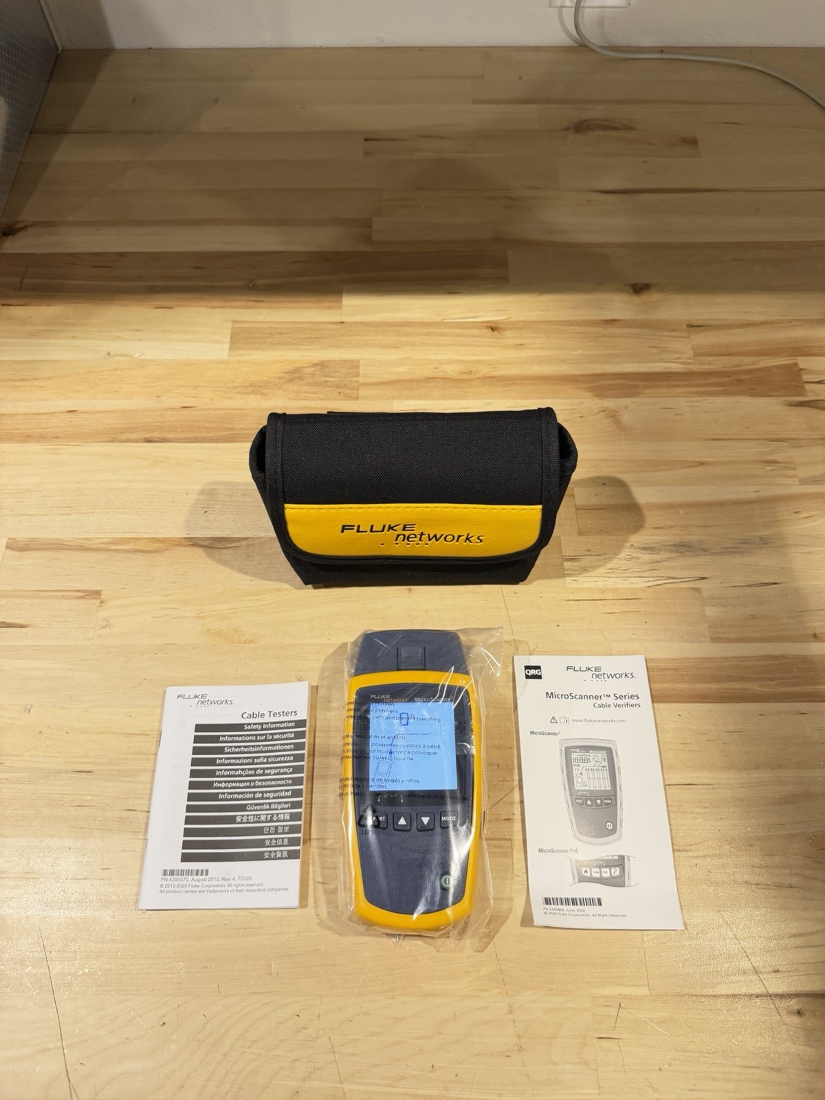 FLUKE NETWORKS MICROSCANNER 2 CABLE VERIFIER TESTER (TESTED)