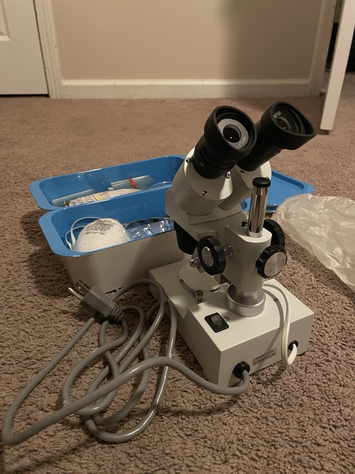 AmScope Microscope with Slides & More Extras