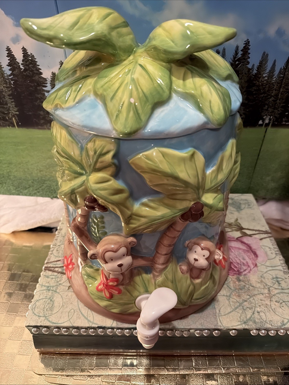 Juice  Ceramic Dispenser With Monkeys Palms  design