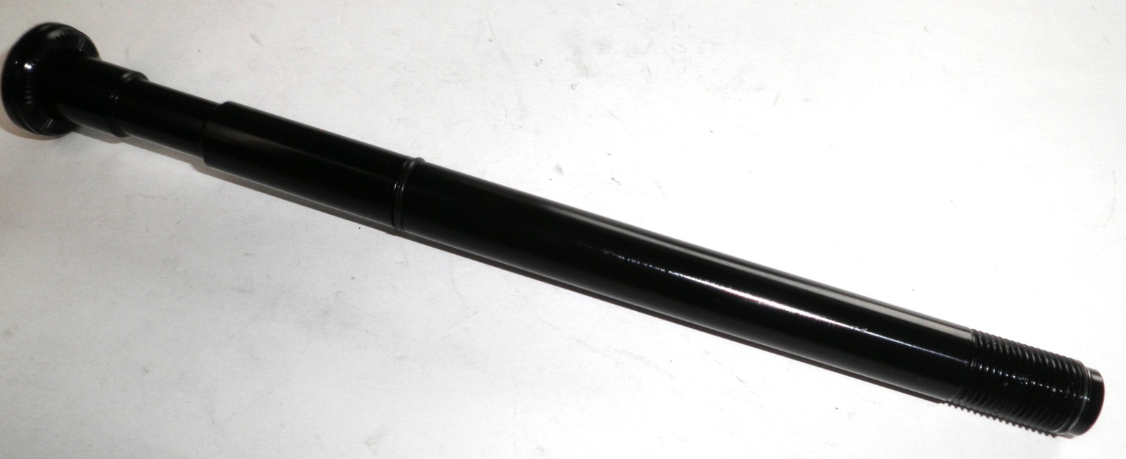 BLACK 12X176mm BICYCLE REAR SKEWER THRU AXLE BIKE PARTS 67-8