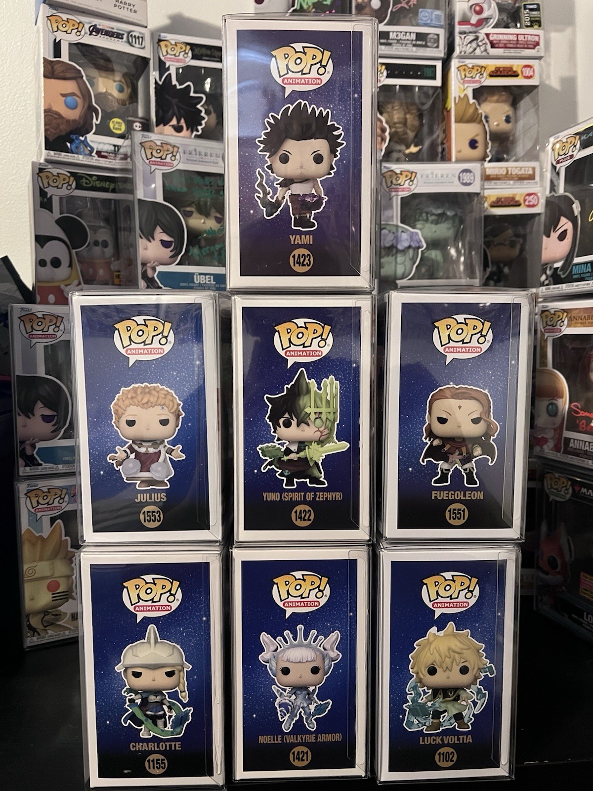 Funko Pop! Animation Black Clover GITD 7pc yami,yuno,Julius all in protectors