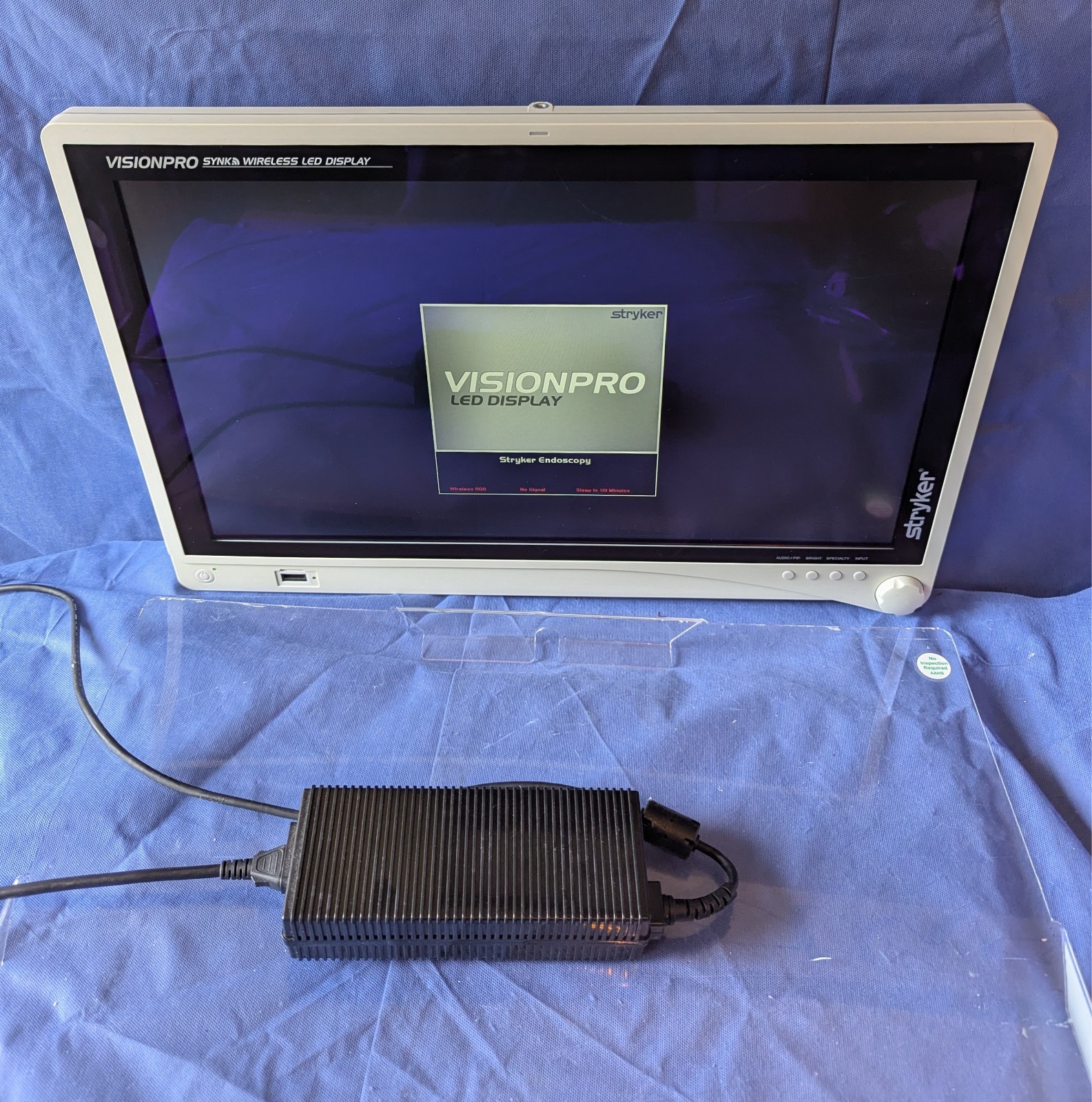 Stryker VisionPro SYNK 26" Wireless LED Display w/ Power Supply & Display Cover