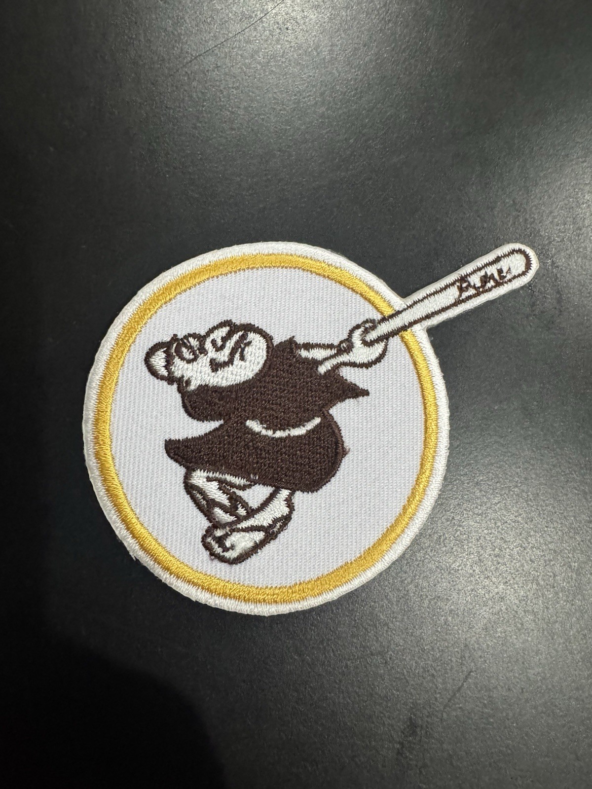 VINTAGE SAN DIEGO PADRES SWINGING FRIAR LOGO EMBROIDERED PATCH NEW-OLD STOCK ⚾️