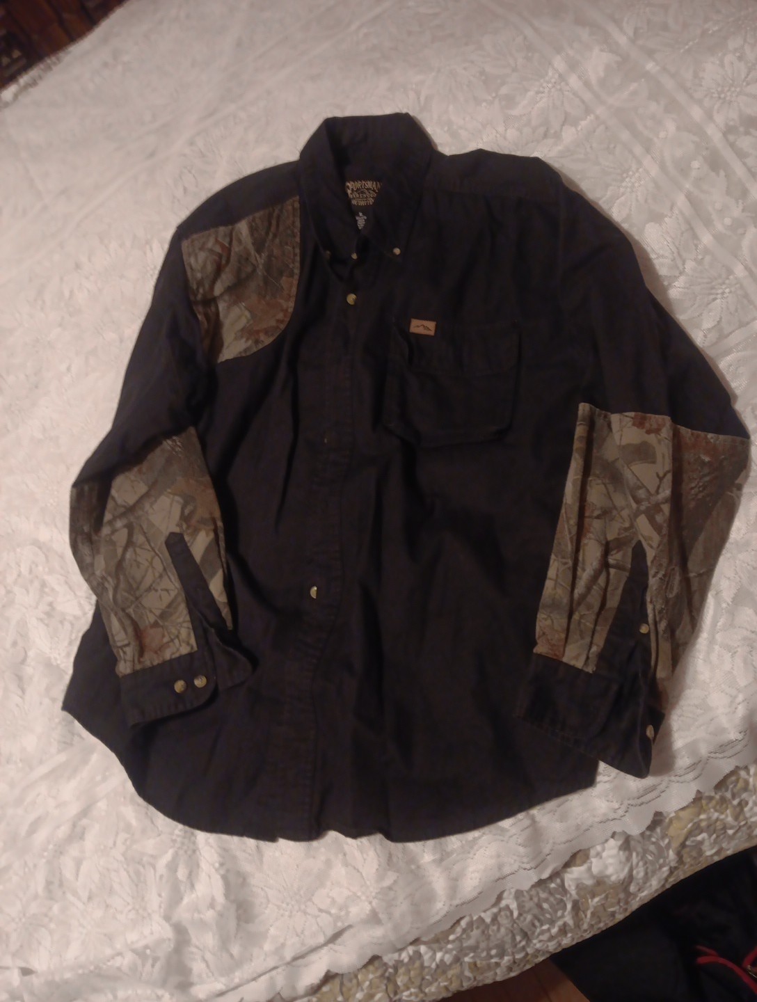 Sportsman's Warehouse Outfitter Mens Sz XL Camo Shooting , Hunting Shirt