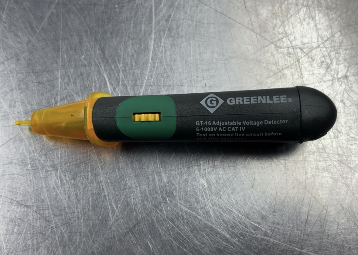 Used GREENLEE GT-16 Voltage Detector 5 to 1000V (QUC027293)