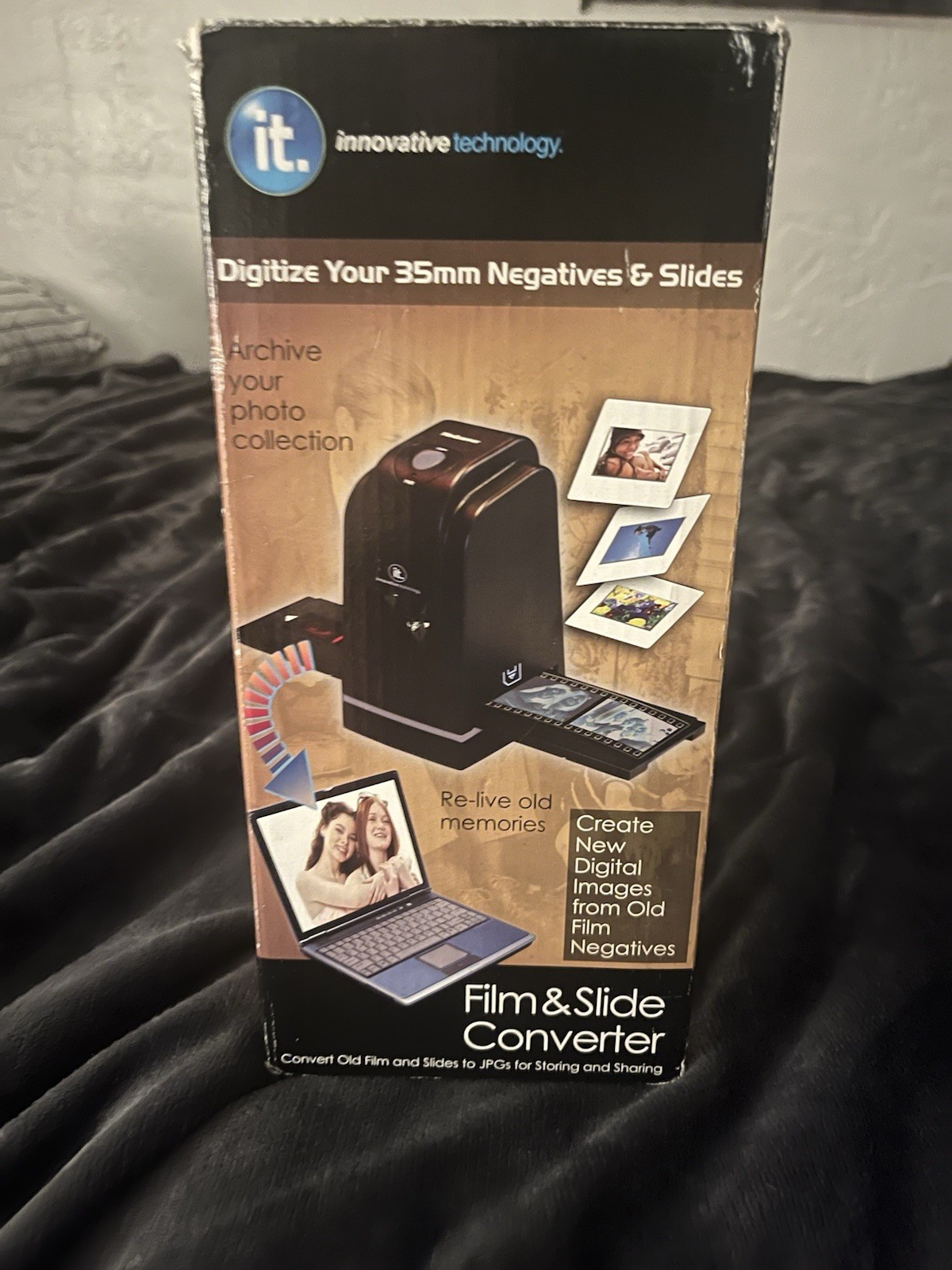 INNOVATIVE TECHNOLOGY ~ FILM & SLIDE CONVERTER ~DIGITIZE 35mm NEGATIVES & SLIDES