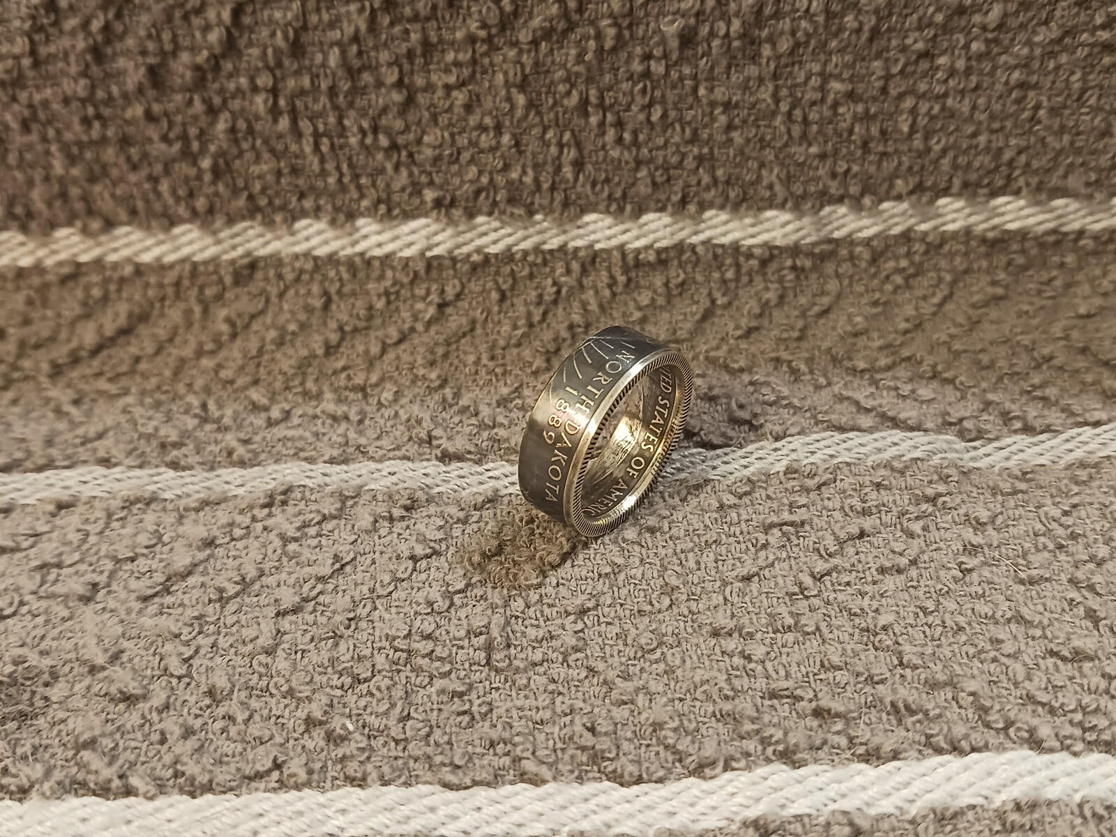 NORTH DAKOTA  State 90% Silver  Washington Quarters coin ring 6- 1/2 (2006)