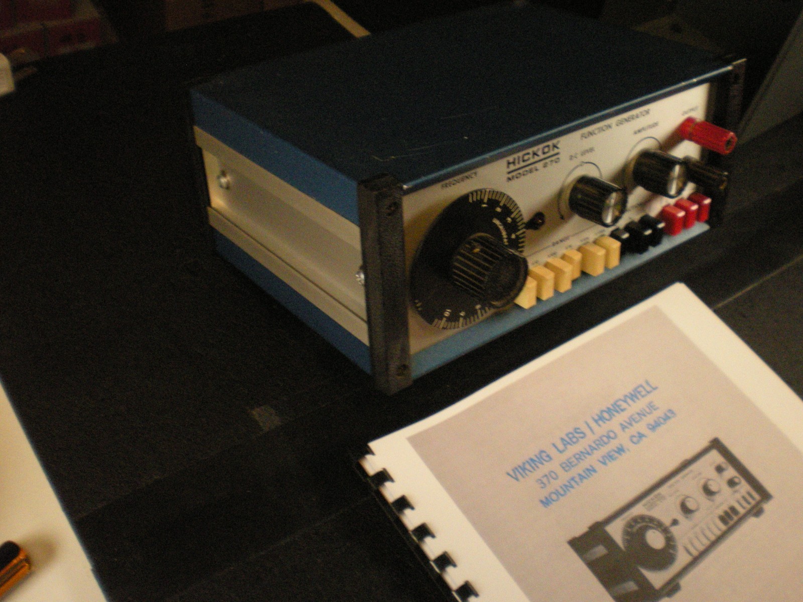 HICKOK 270 Function Generator, Tested with Oscilloscope, Vintage, (DESCRIPTION)