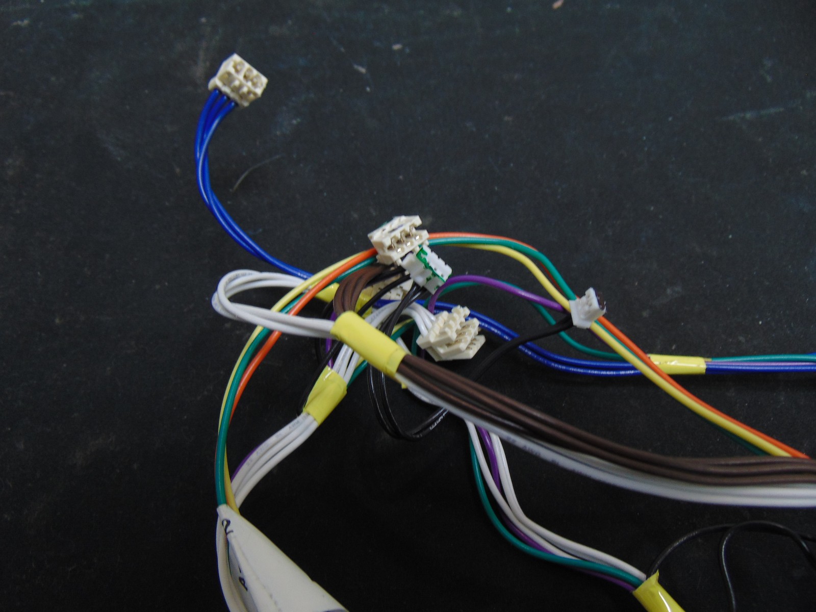 Frigidaire Electric Range GCFI3060BFF Wire Harness A19123802