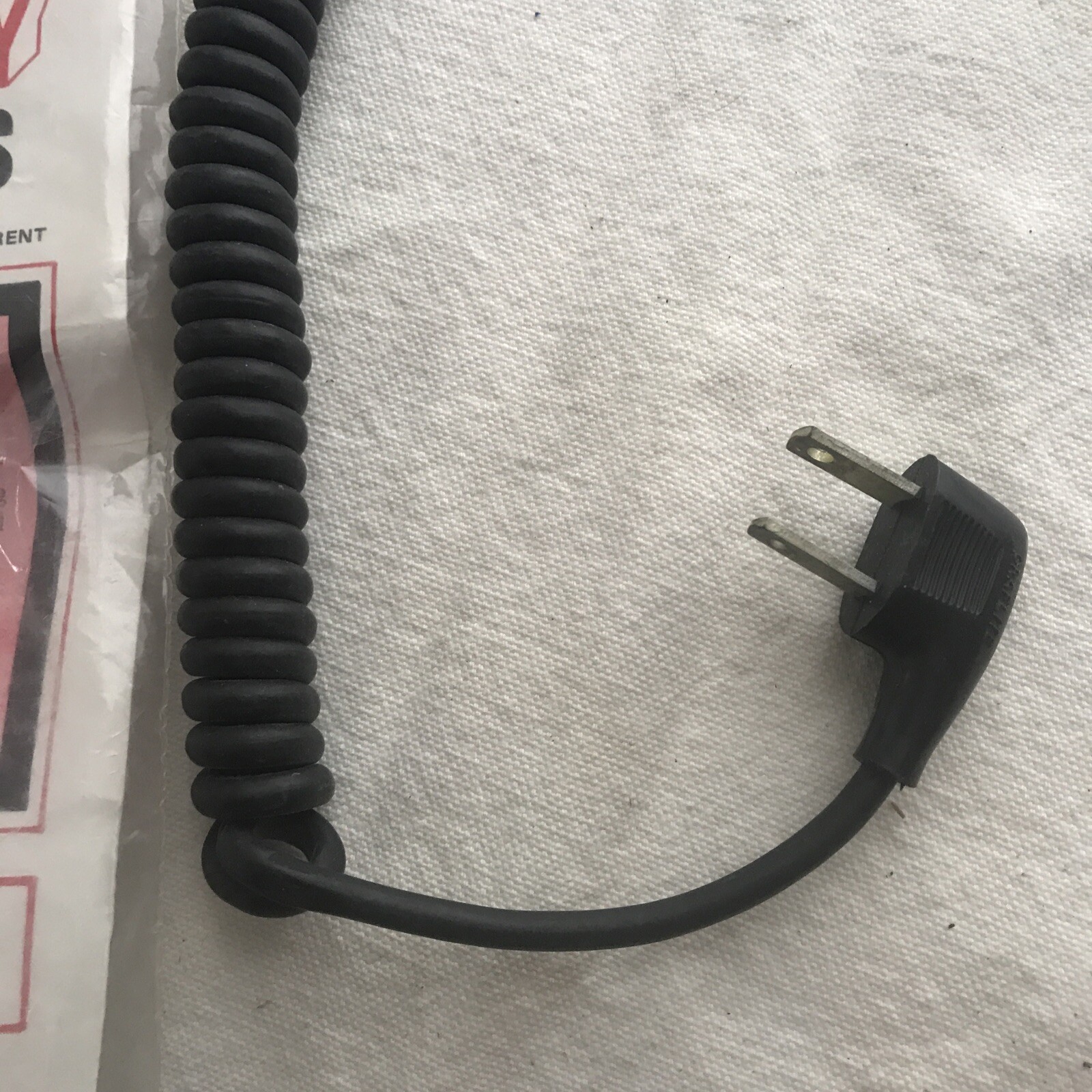 2 vintage Speedotron Sync Cords para-mount Untested