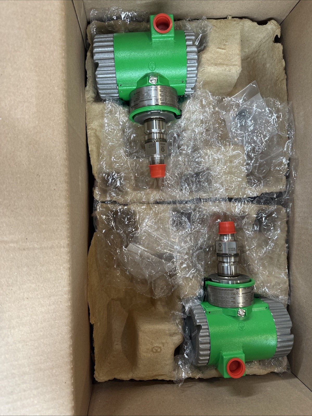 QTY OF (2) SCHNEIDER FOXBORO IGP05S-T52F1FD-L1 0-3,000 PSI 4-20mA HART