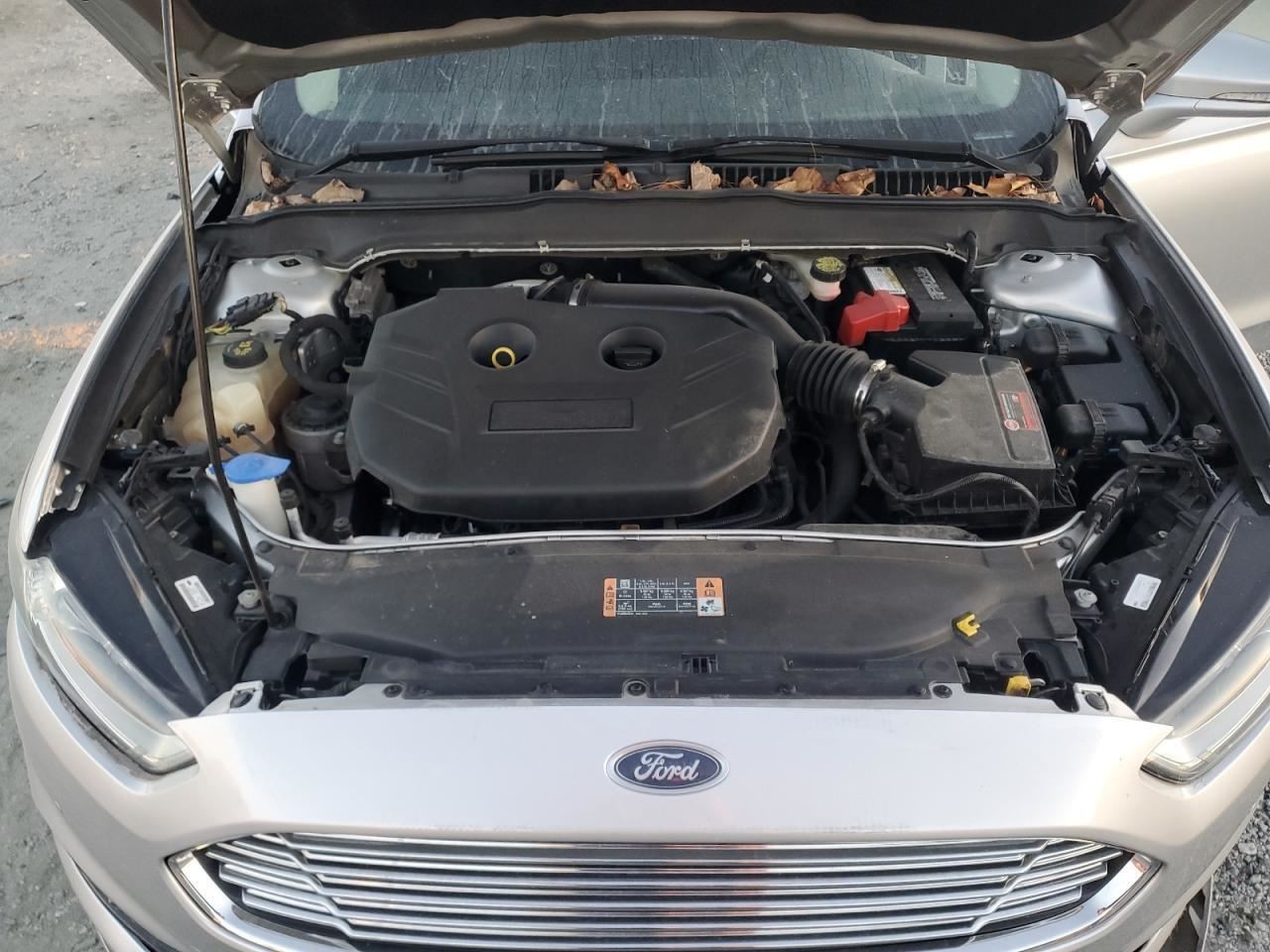FUSION 2015 Glove Box 4951819