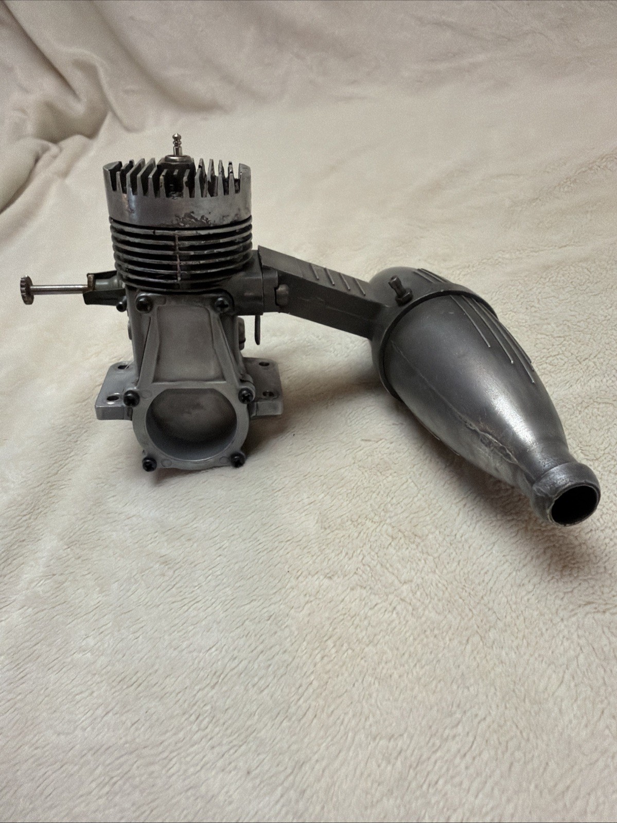 Fox 45 R/C Engine Motor Airplane Engine With Zepplin muffler