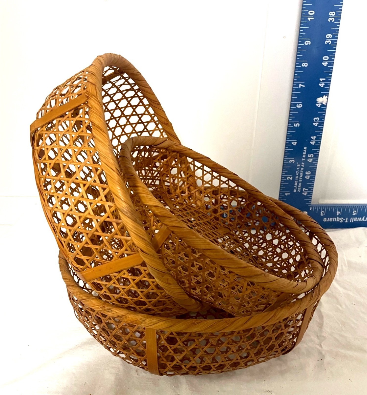 Antique Woven bamboo/Rattan Nesting Baskets Set Of 3 Round Decorative Storage Ba