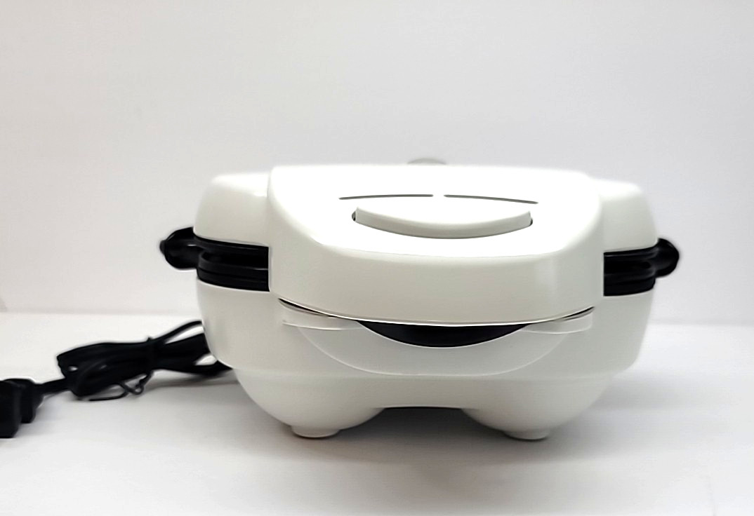 Black & Decker White The Shell Baker Electric Four Shell Meal & Dessert Maker