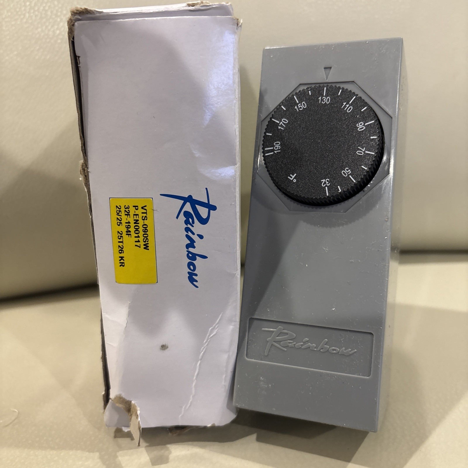 Rainbow Aquastat Temperature Controller 32-194°F SPDT Contact Thermowell