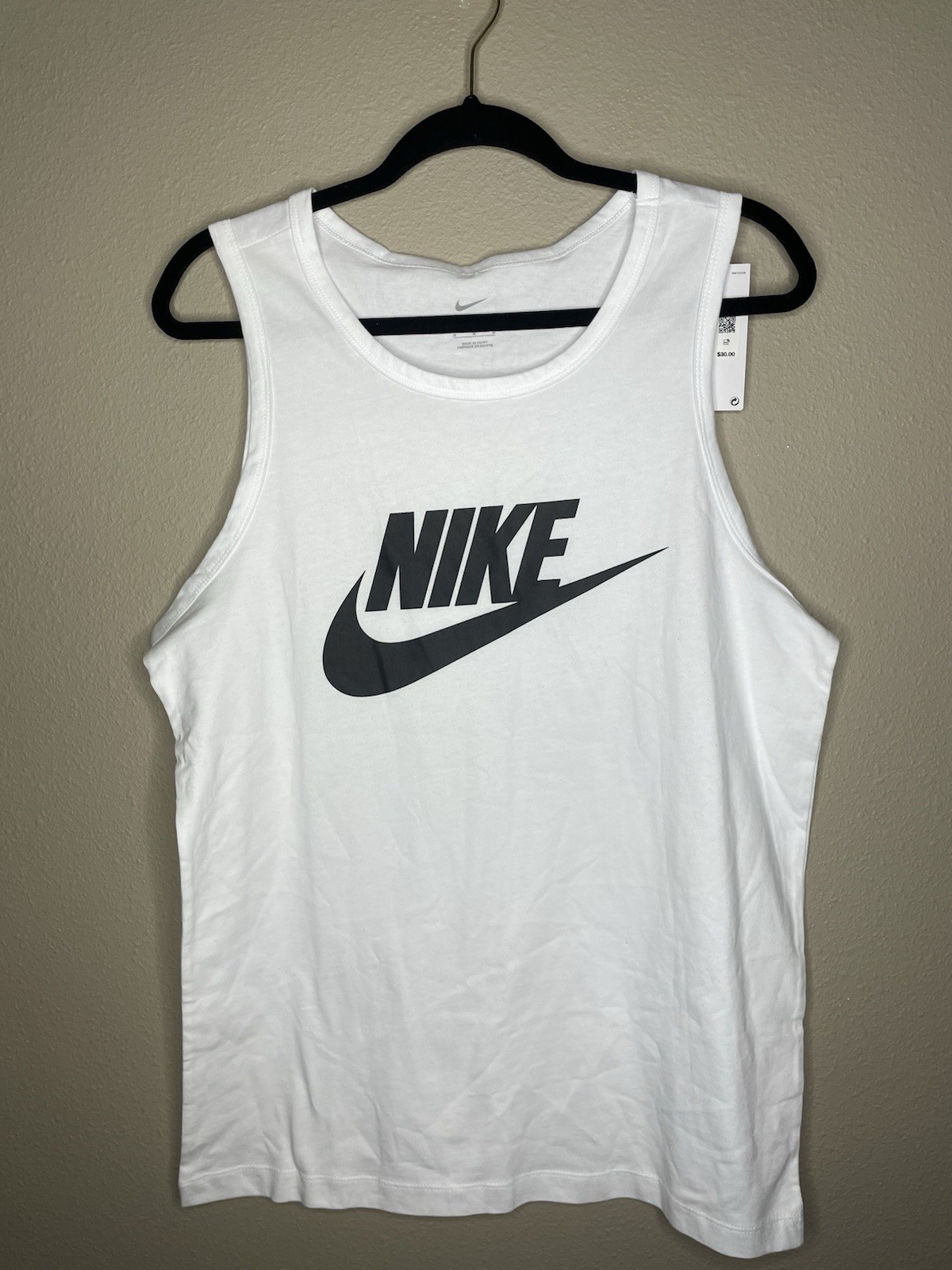 Nike Men's Size Med Sportswear White Tank Top Sleeveless Swoosh AR4991-101 NWT