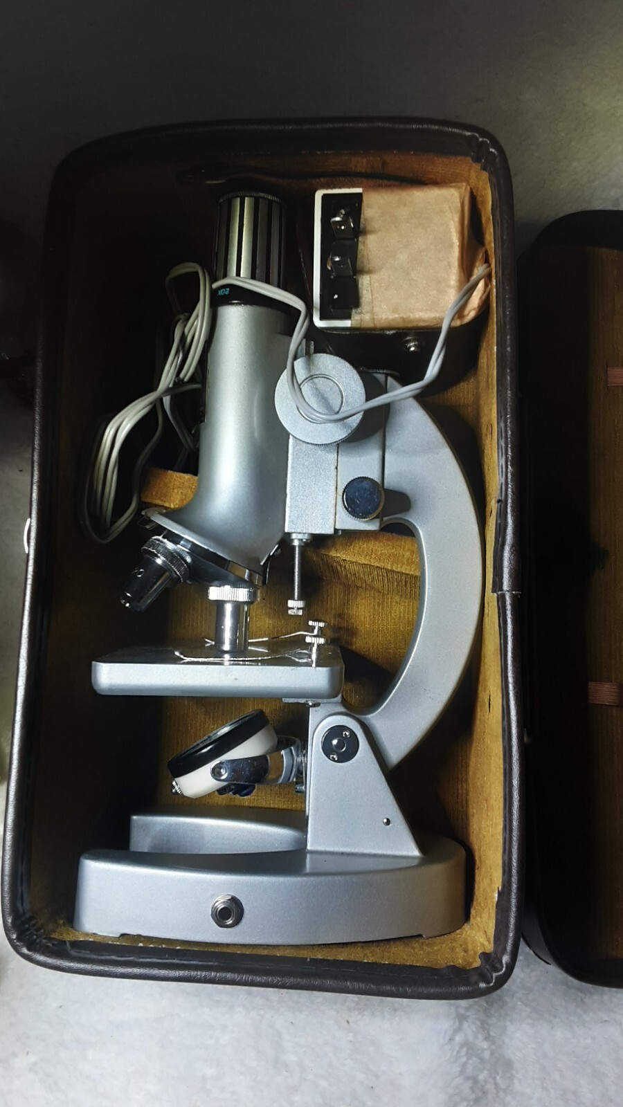 Jason Model 707  Deluxe 1200x Zoom Vintage Microscope.     T5
