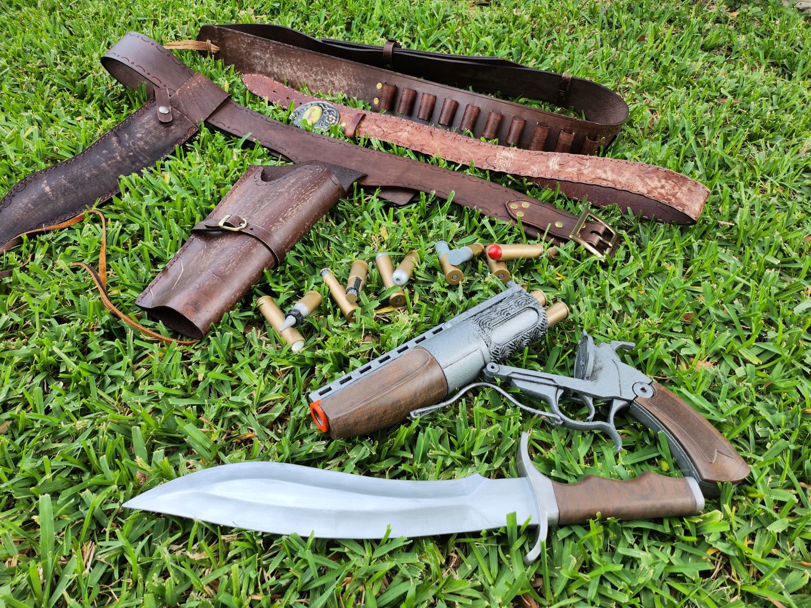 Ghoul Inspired Revolver and Knife KIT
