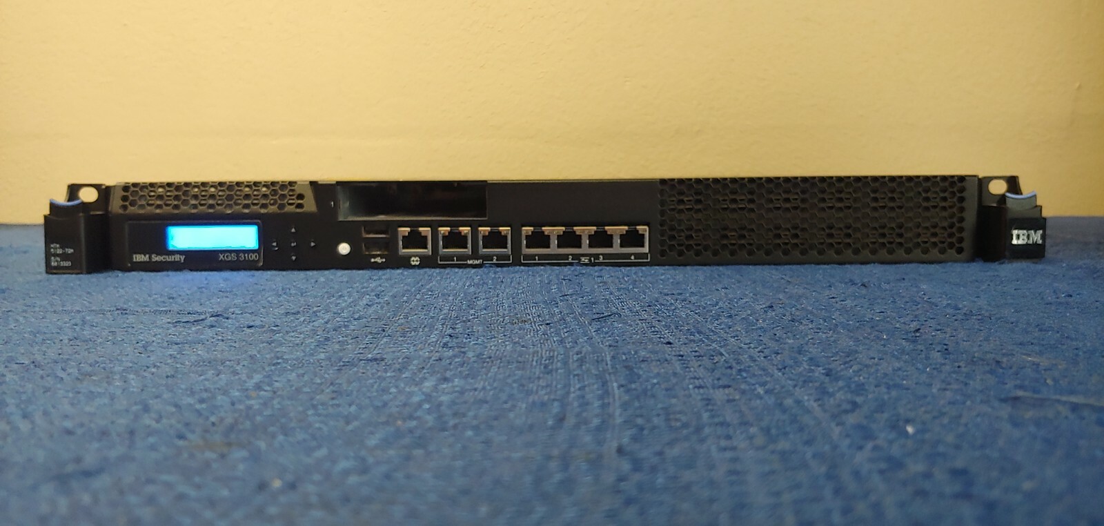 IBM Security XGS 3100 Server. 5122-72M