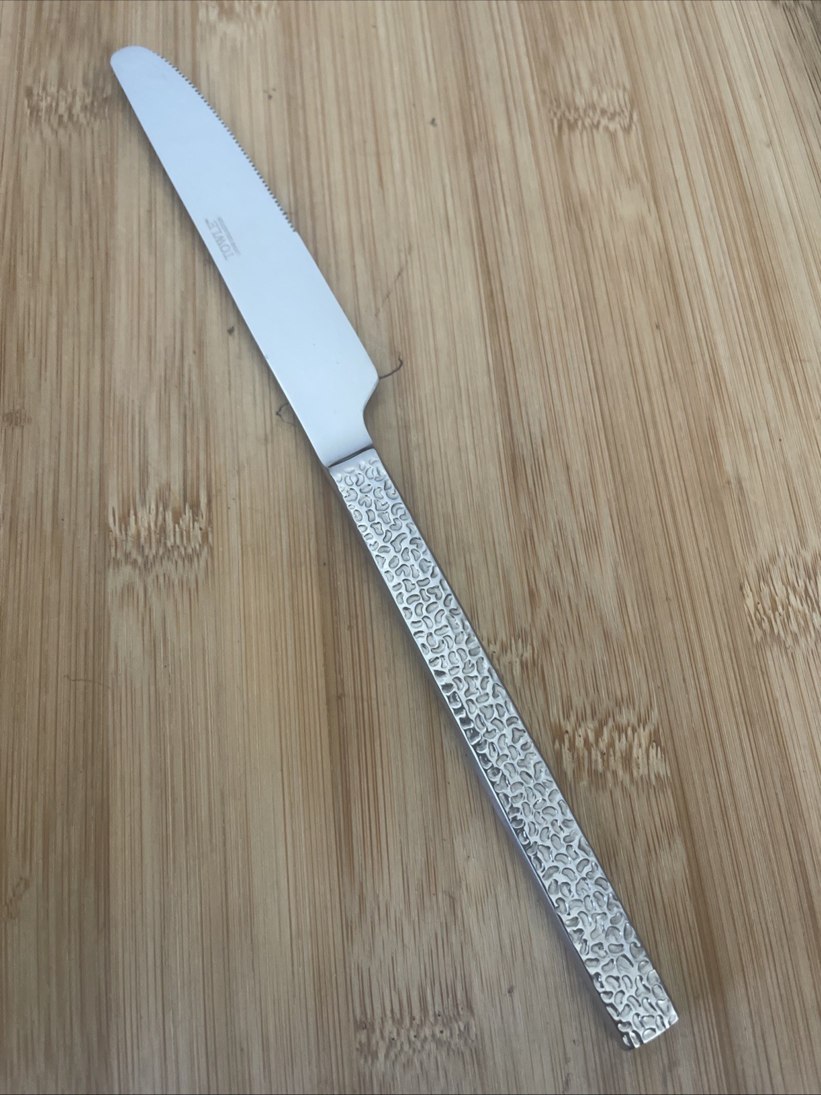 Towle Living Textured Hammered Stainless Pattern Name? DINNER KNIFE 9.25” NEW!