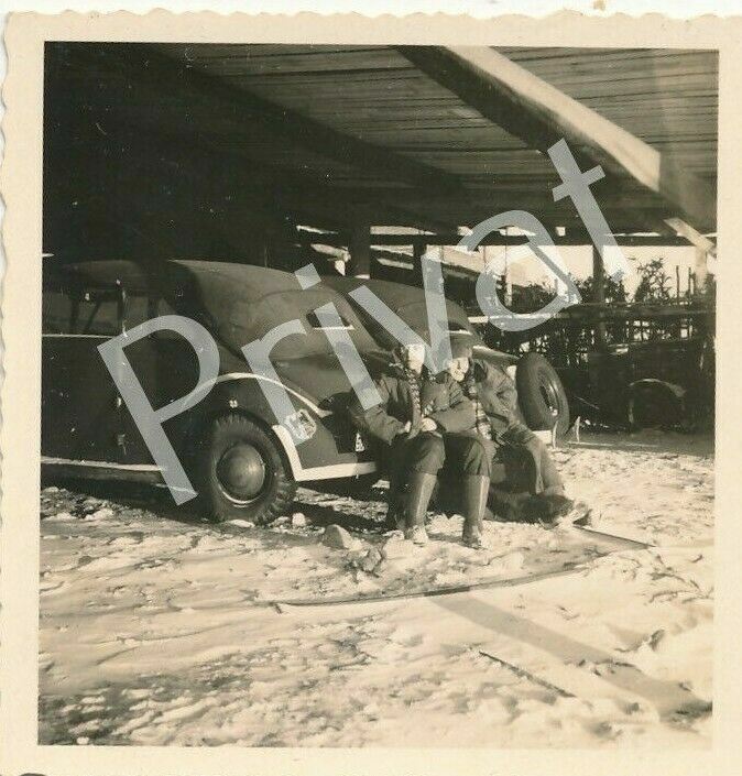 Photo WW II Wehrmacht Soldiers Luxury Vehicles Garage Winter Emblem F1.34
