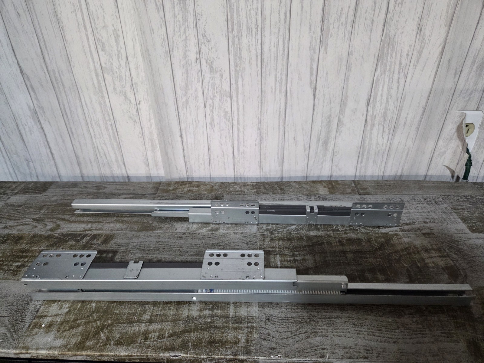 2 Soft Close Drawer Slides