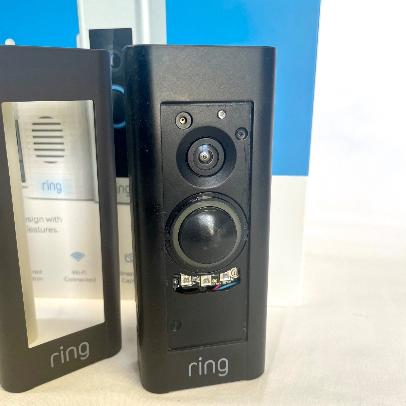 Ring Video Doorbell Pro + 4 Faceplate Covers & Angle Adapter Bracket - Read