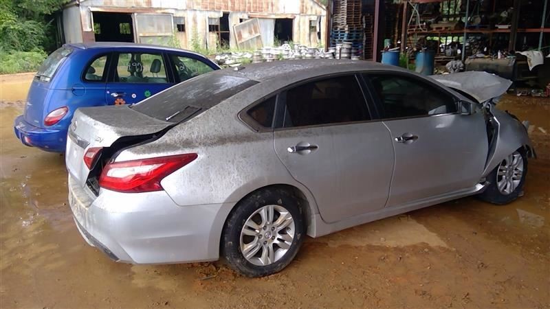 ALTIMA 2017 Fuse Box Cabin 6715