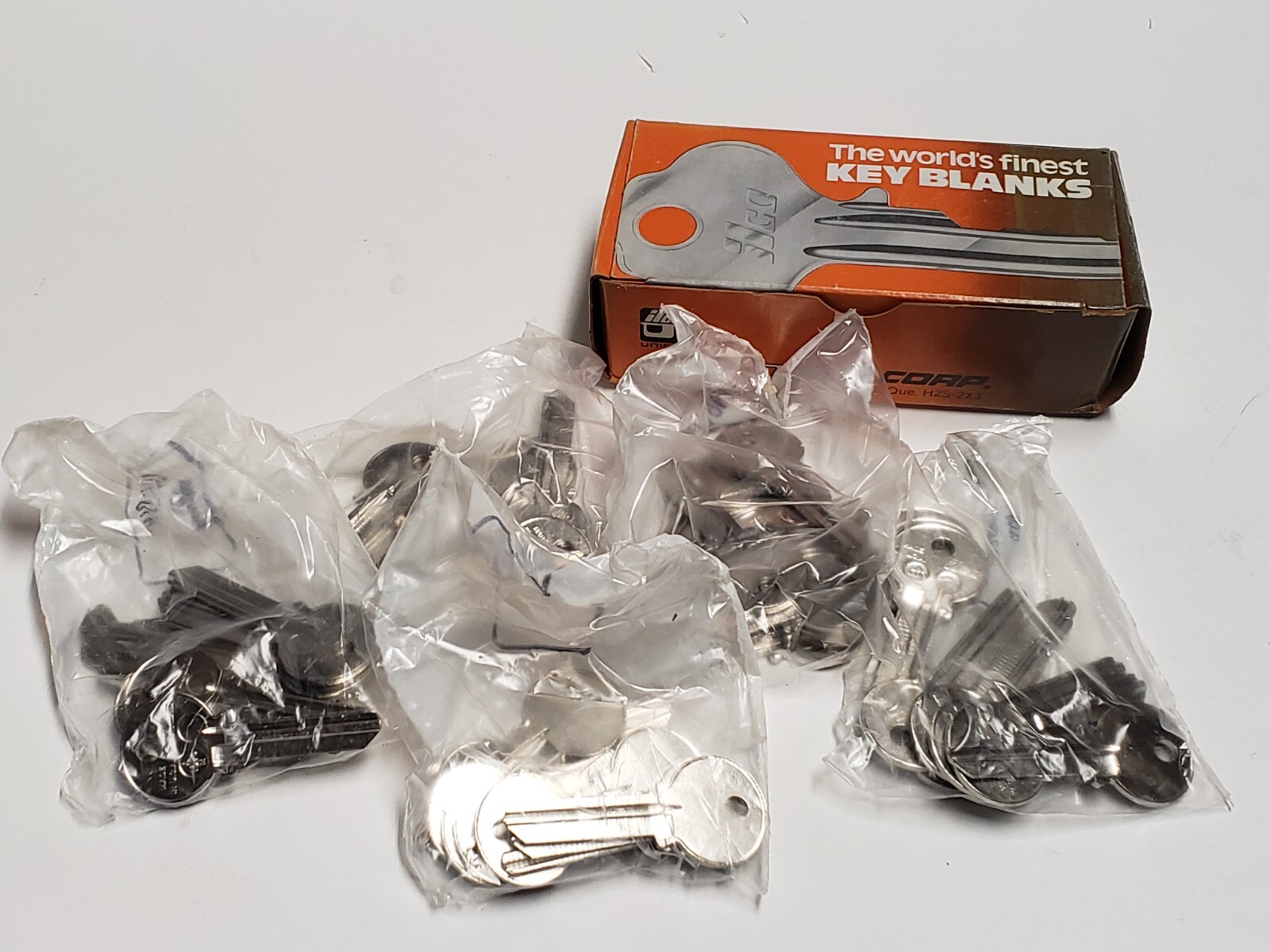 Vtg Box of 50 ILCO Uncut Key Blanks - Reading A1019M - NOS