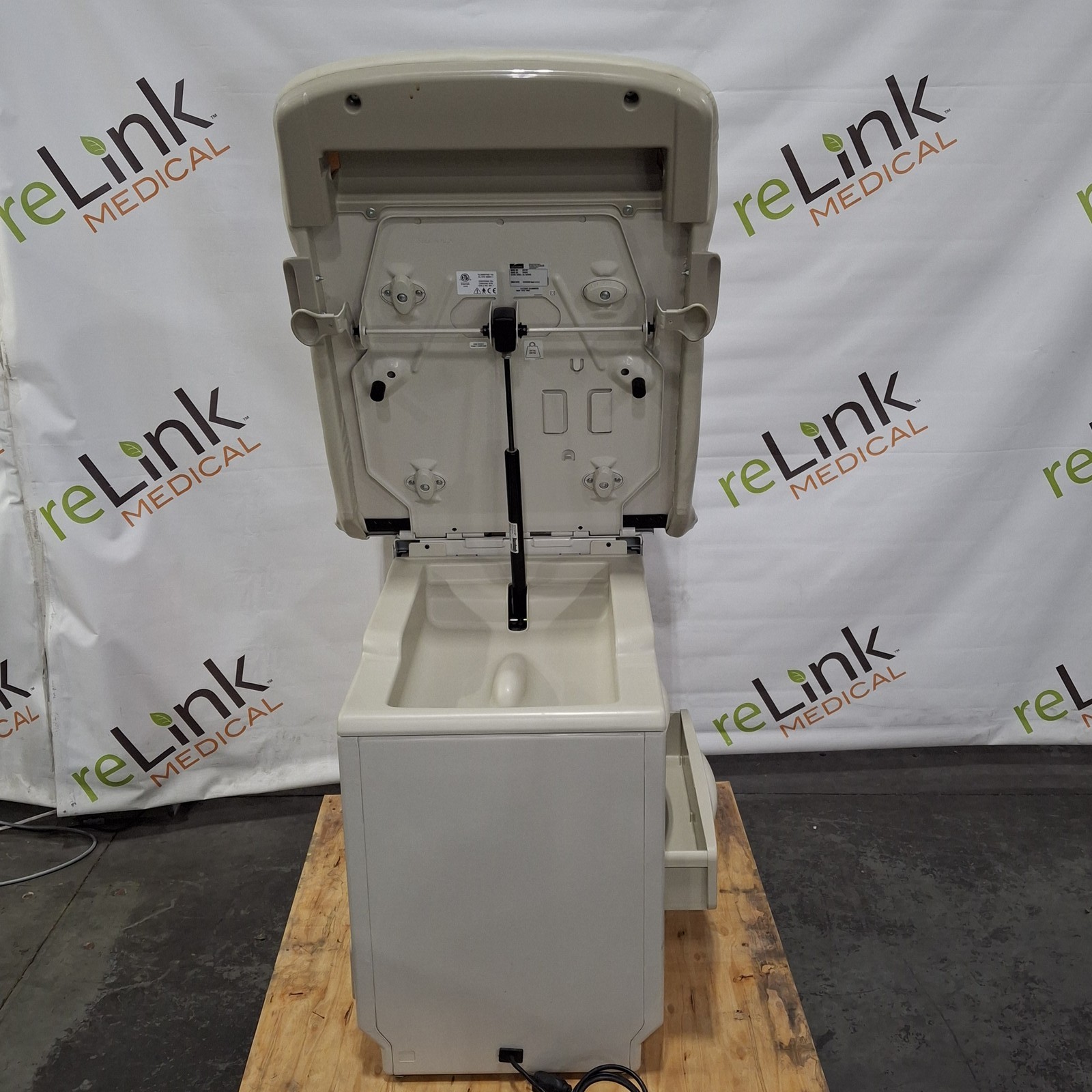 Midmark Ritter 204 Exam Table